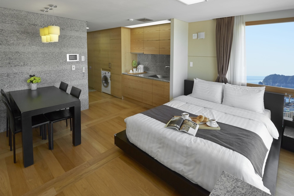 Shin Shin Hotel Jeju Ocean 51/58