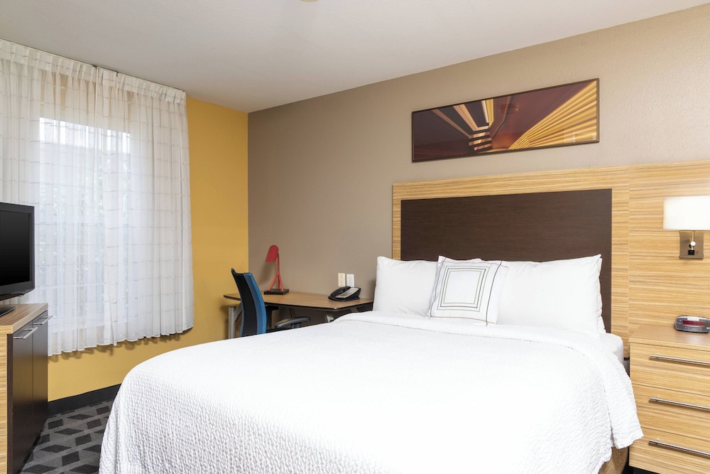 2 Bedrooms, Suite, 2 Queen Beds, Sofa, Accessible