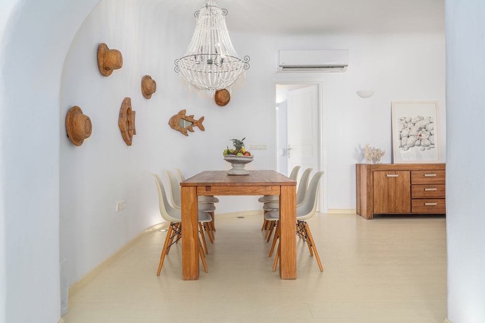 Thalasses Villas 7/50