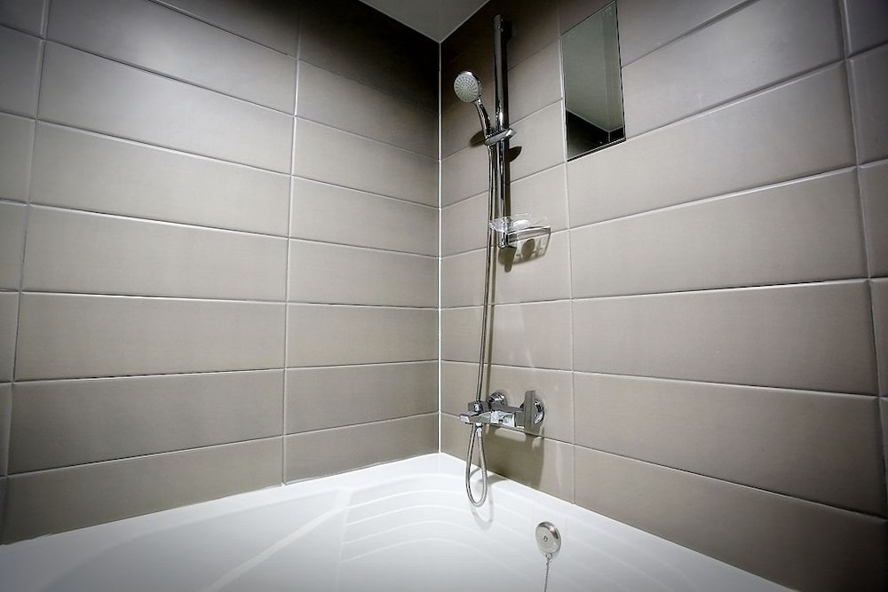 Chuncheon Urbane Hotel 35/36