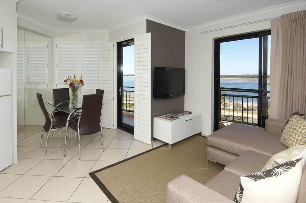 Windsurfer Resort 33/57