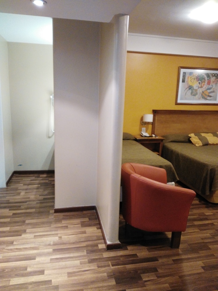 Tritone Hotel Ex Dazzler Tritone 42/49