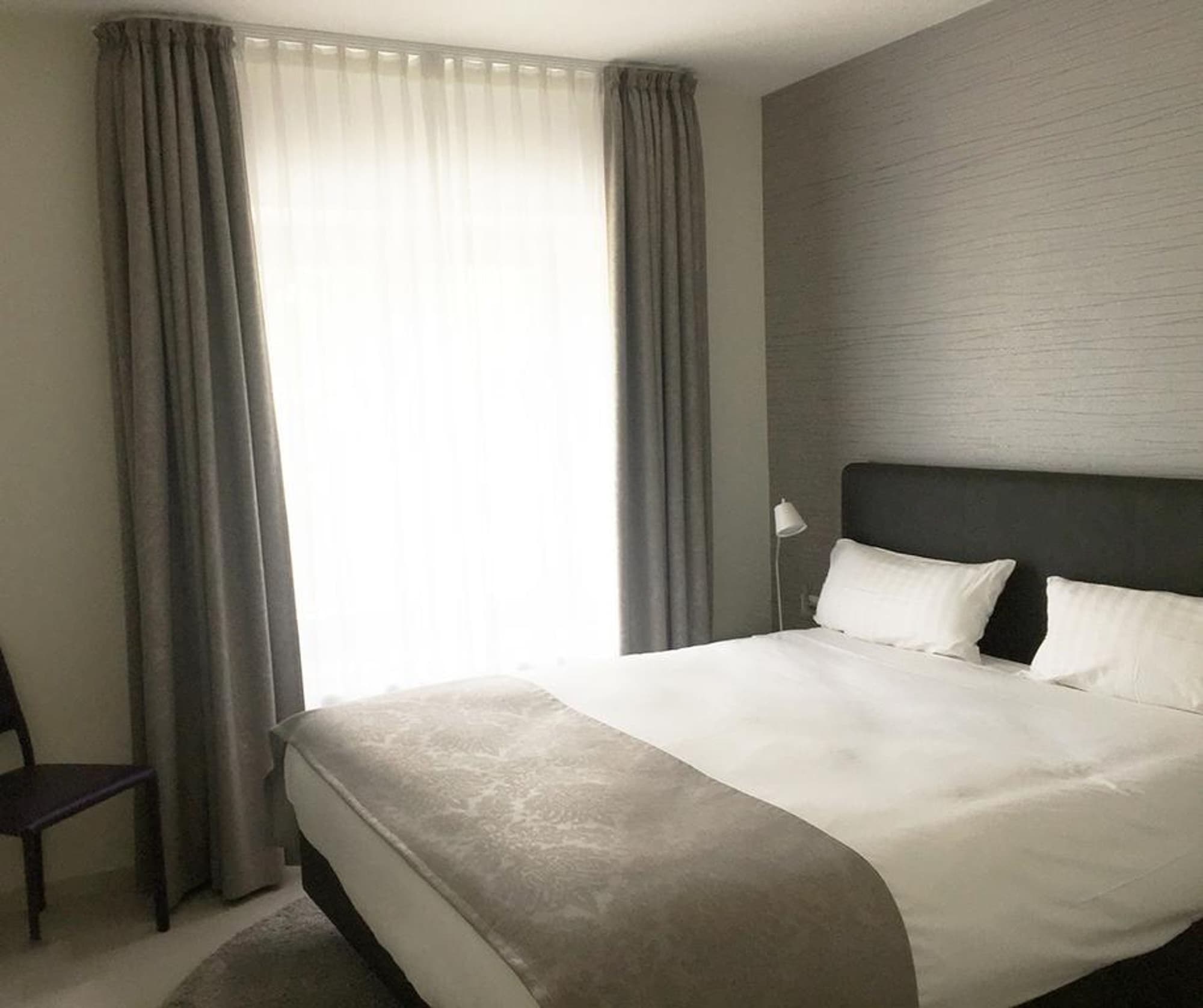 COMFORT, DOUBLE OR TWIN BED