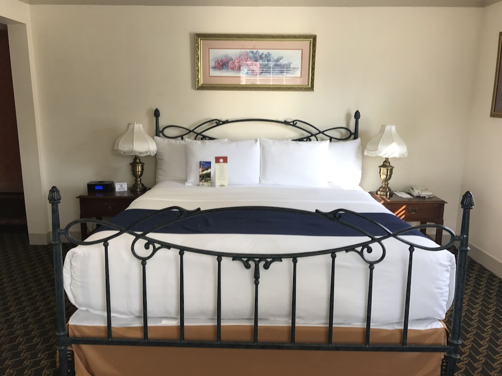 Columbia Gorge Hotel And Spa 15/62