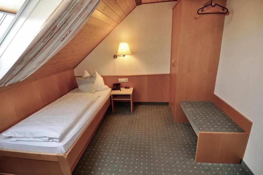 LANDGASTHAUS ZUM ALTEN FRITZ G 3/45