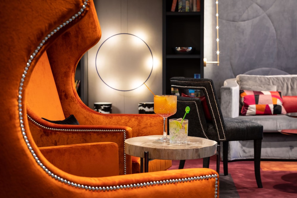 Design Hotel F6 37/44