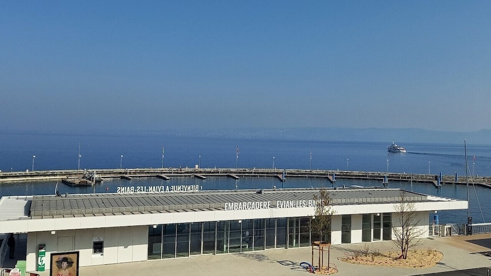 Hotel Alize Evian 10/55
