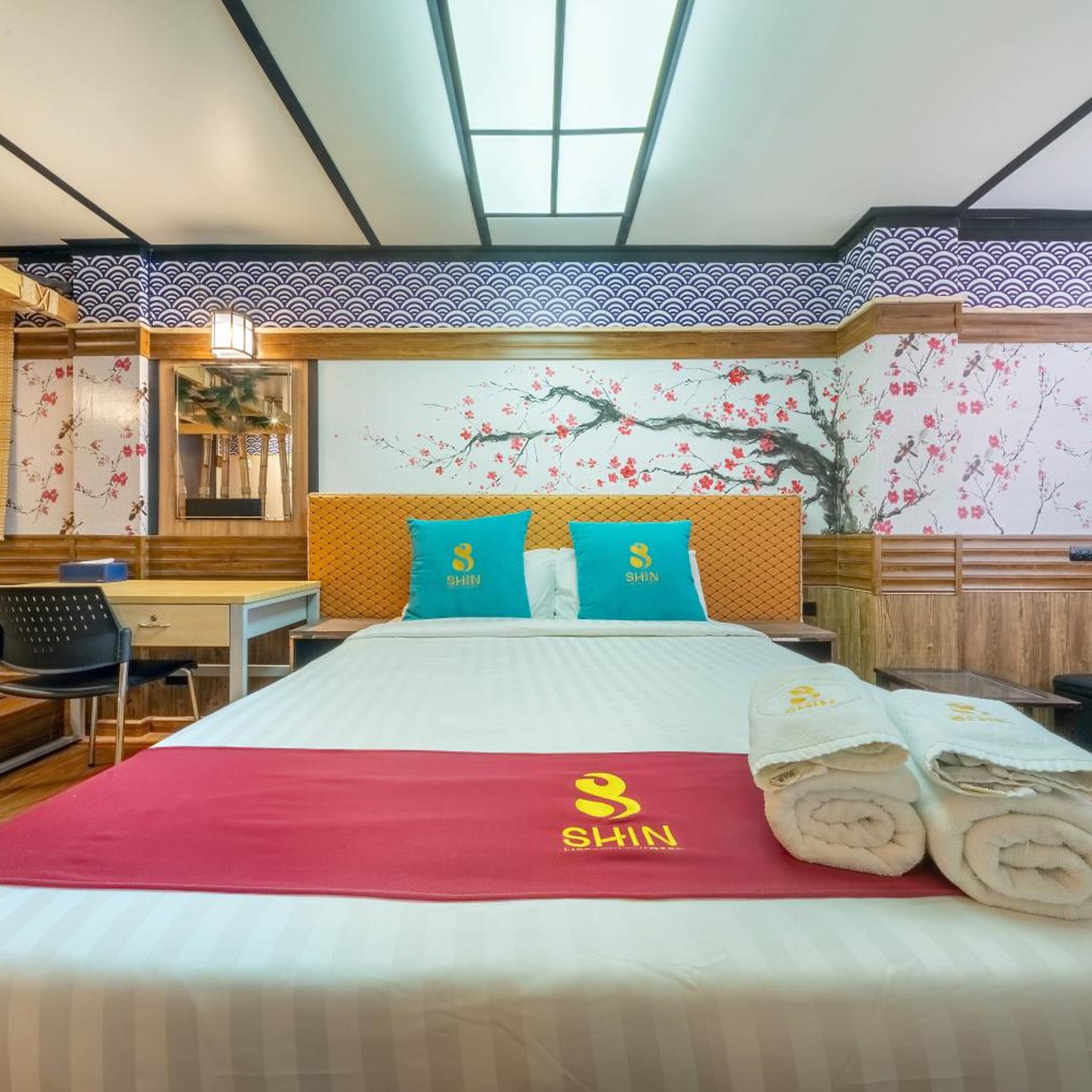 SHIN Hotel Victory Monument 18/50