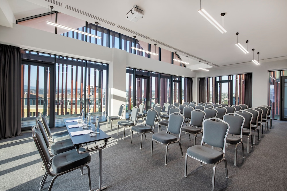 Tbilisi Philharmonic by Mercure Hotel 26/48