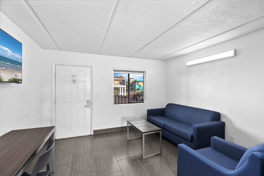 WindWater Hotel & Marina 37/66