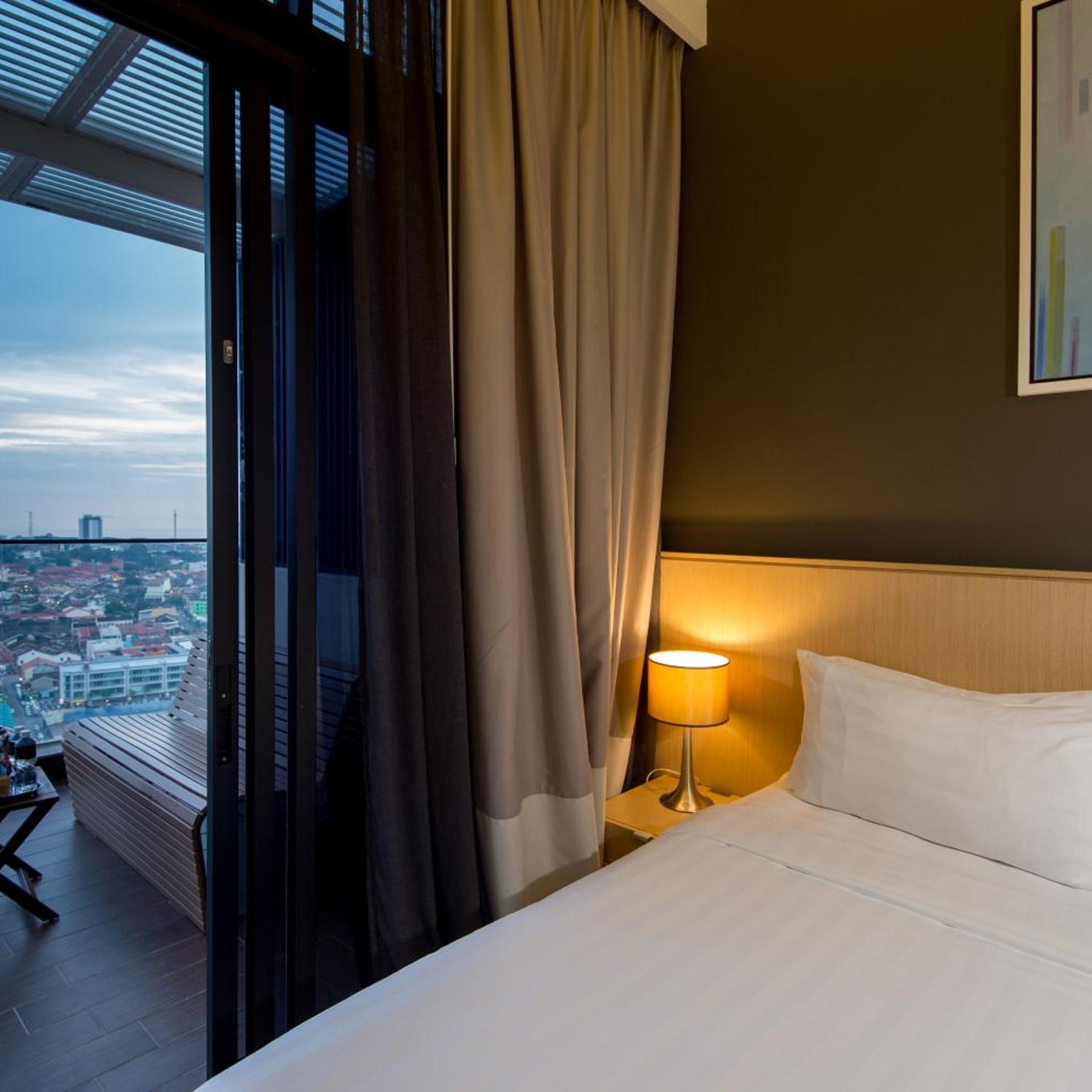 Heritage, Executive, King Bed, with View, Balcony, Bathtub، The Pines Melaka 4/9