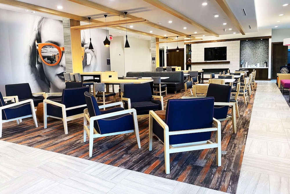 Hawthorn Extended Stay by Wyndham Pflugerville 25/29