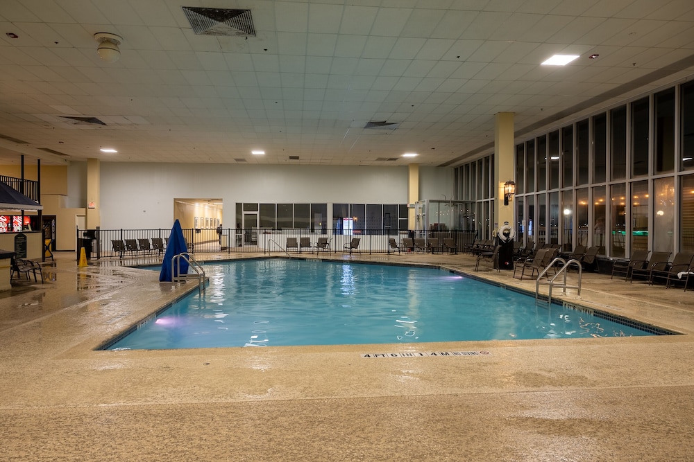 swimming pool spa