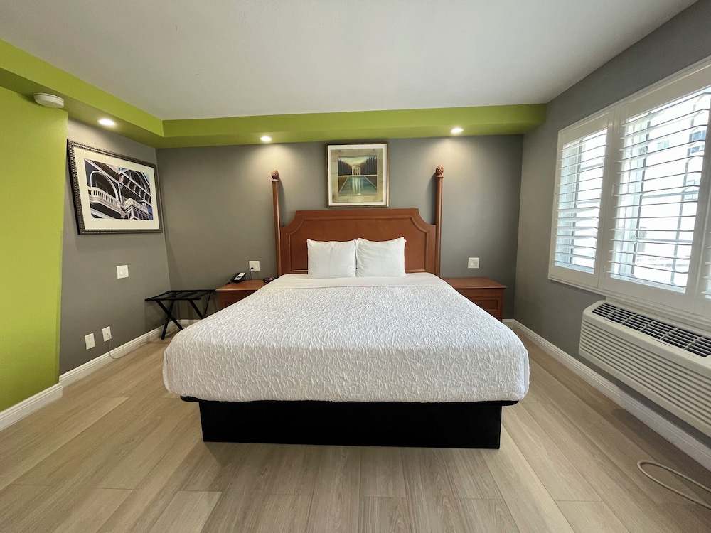 Seascape Inn - A Fairbridge Hotel 19/52