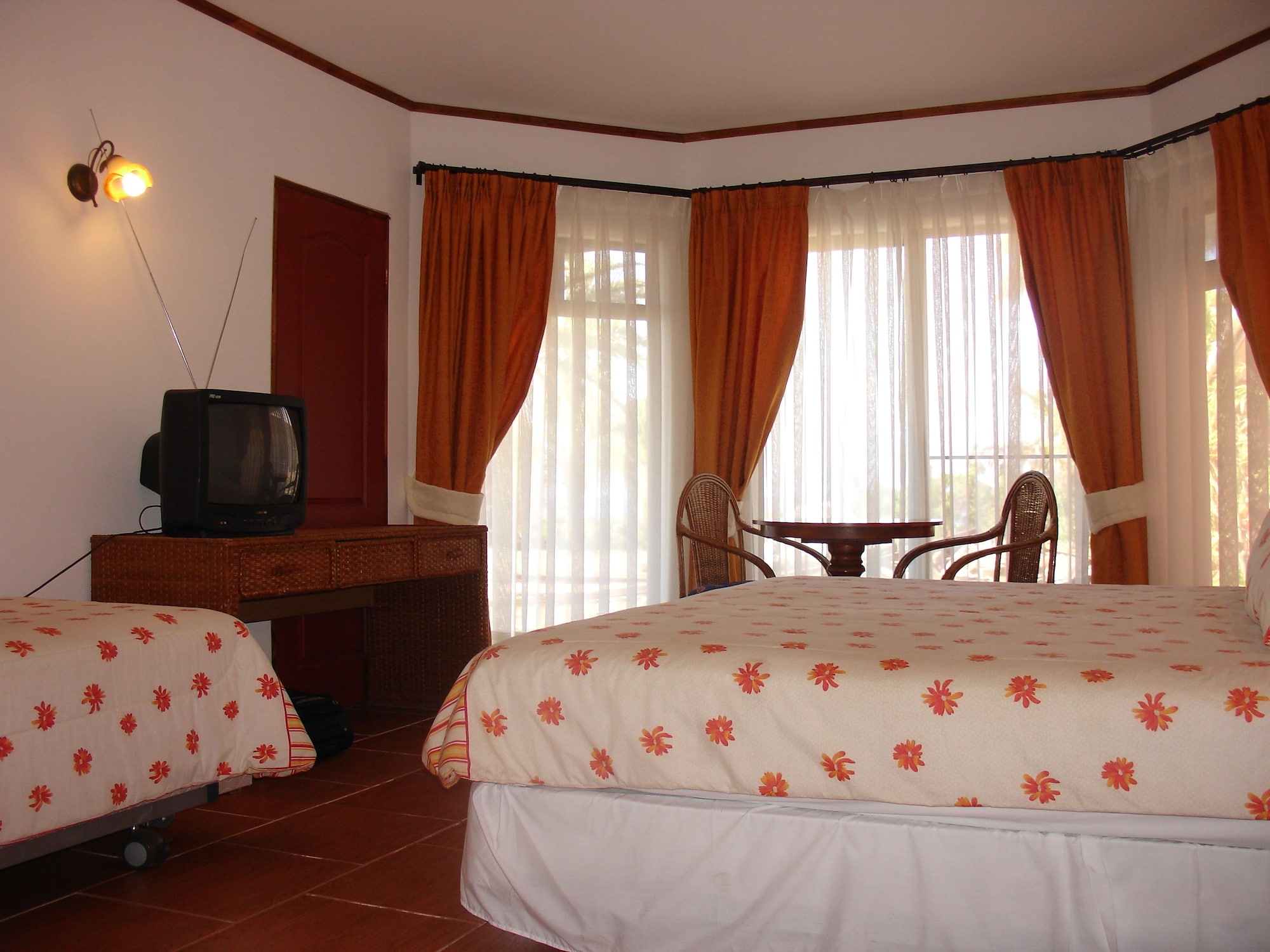 Superior, Triple, 1 Queen and 1 Single Bed, Sea View