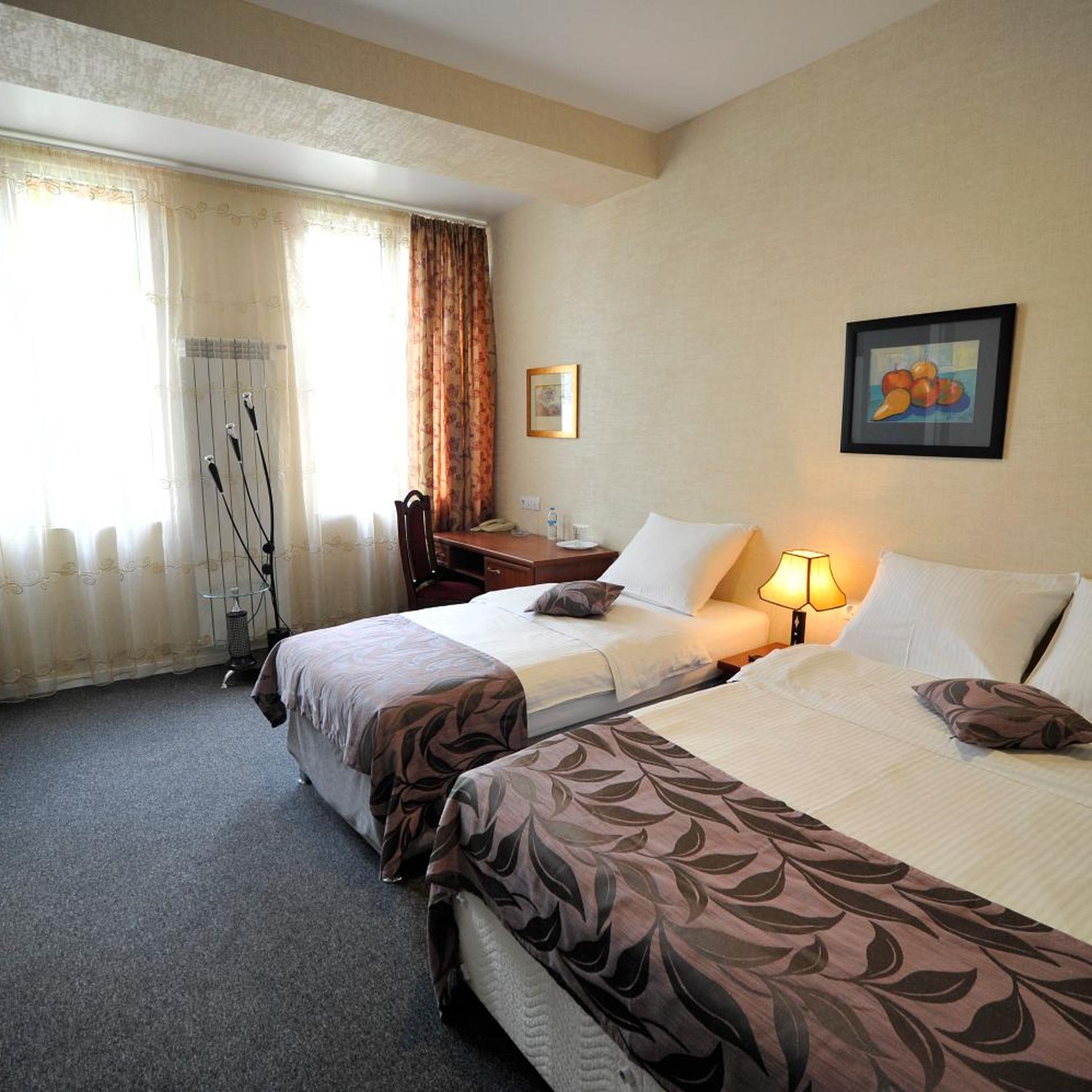 ZP HOTEL 15/45