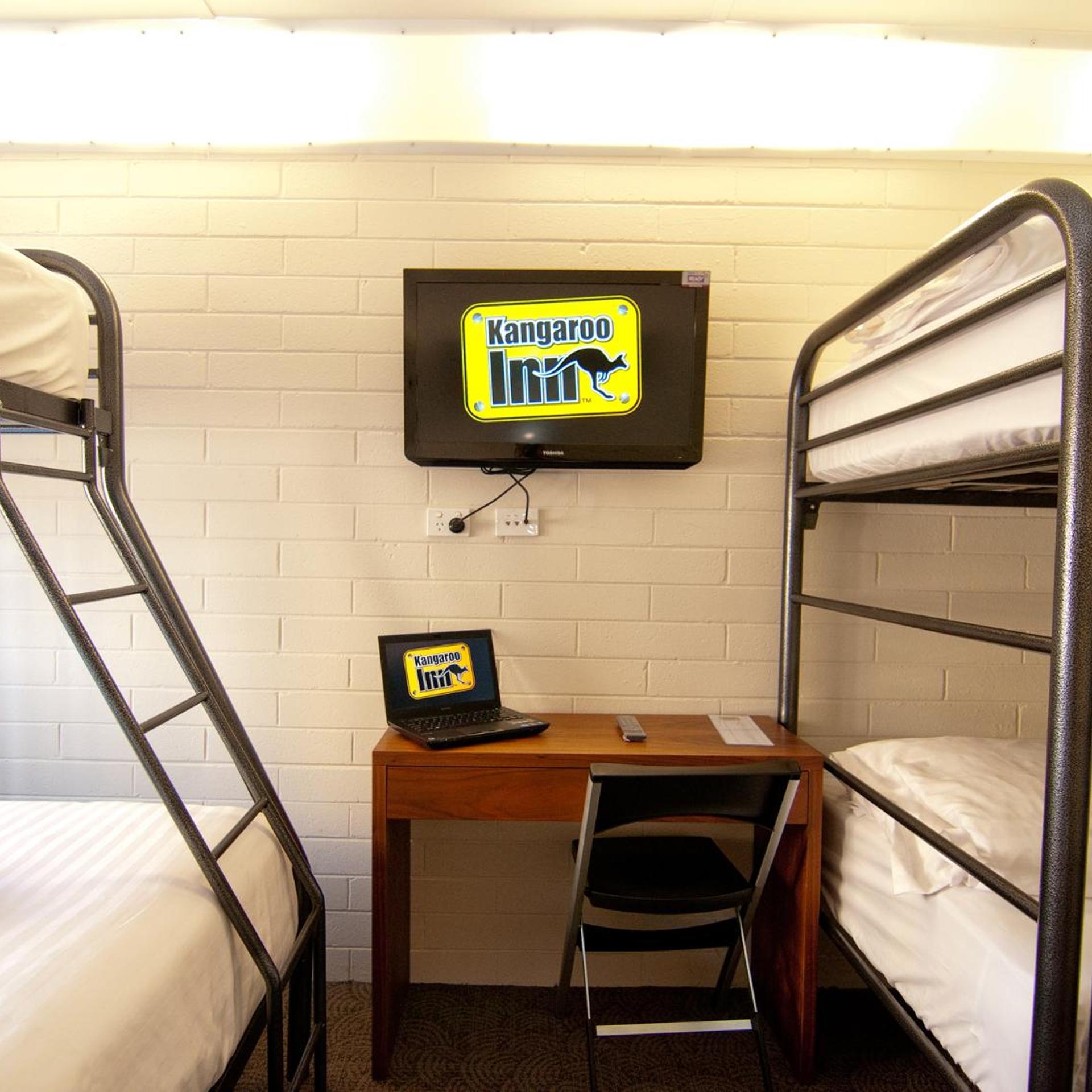 Kangaroo Inn 23/50
