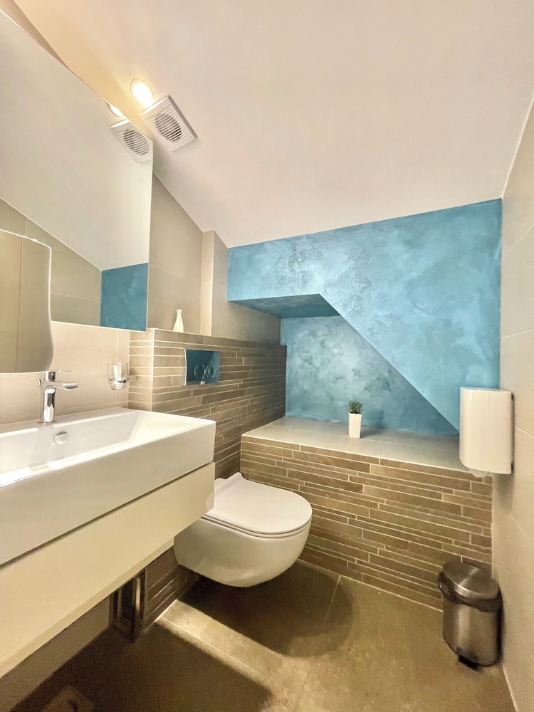 HOTEL BUTUA RESIDENCE 98/100