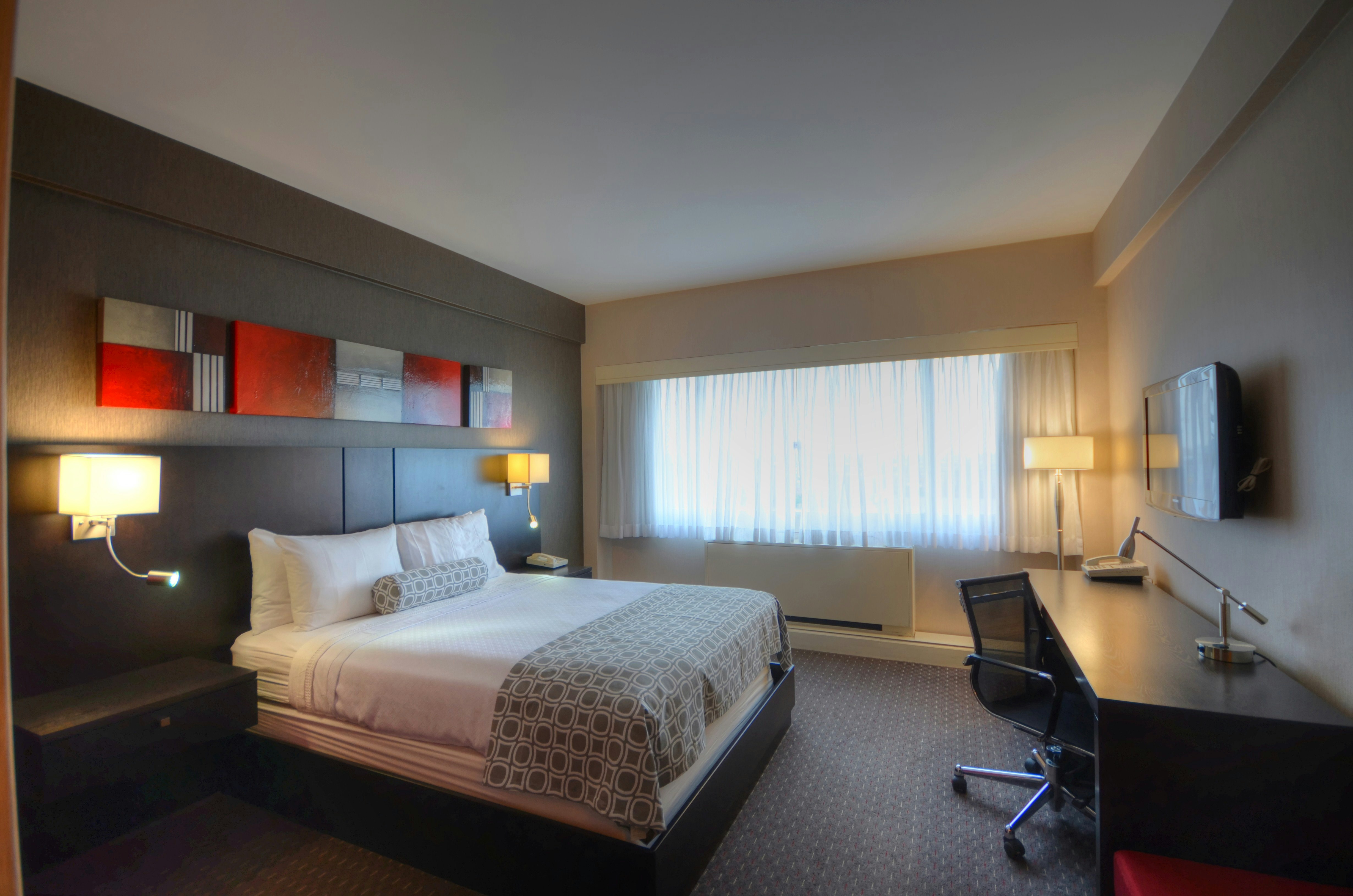 Armon Plaza Montreal Airport 25/62