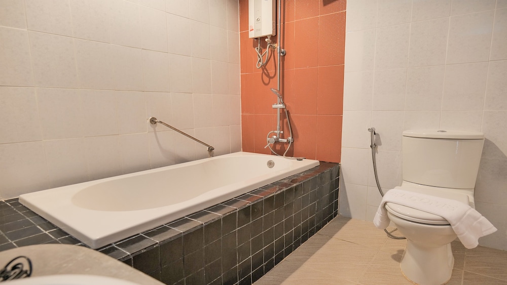B2 Chiang Rai Phahonyothin Boutique & Budget Hotel 25/28