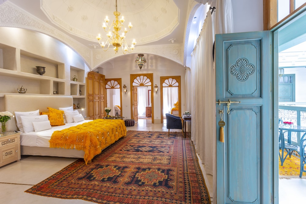 Riad Azahar 17/50