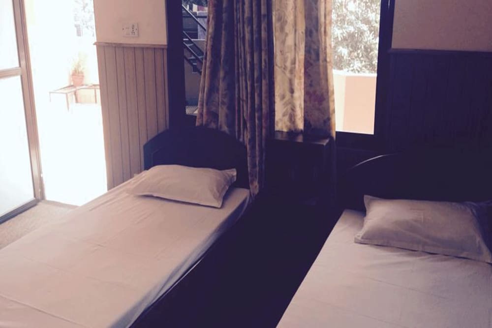 Dev Guest House 6/17