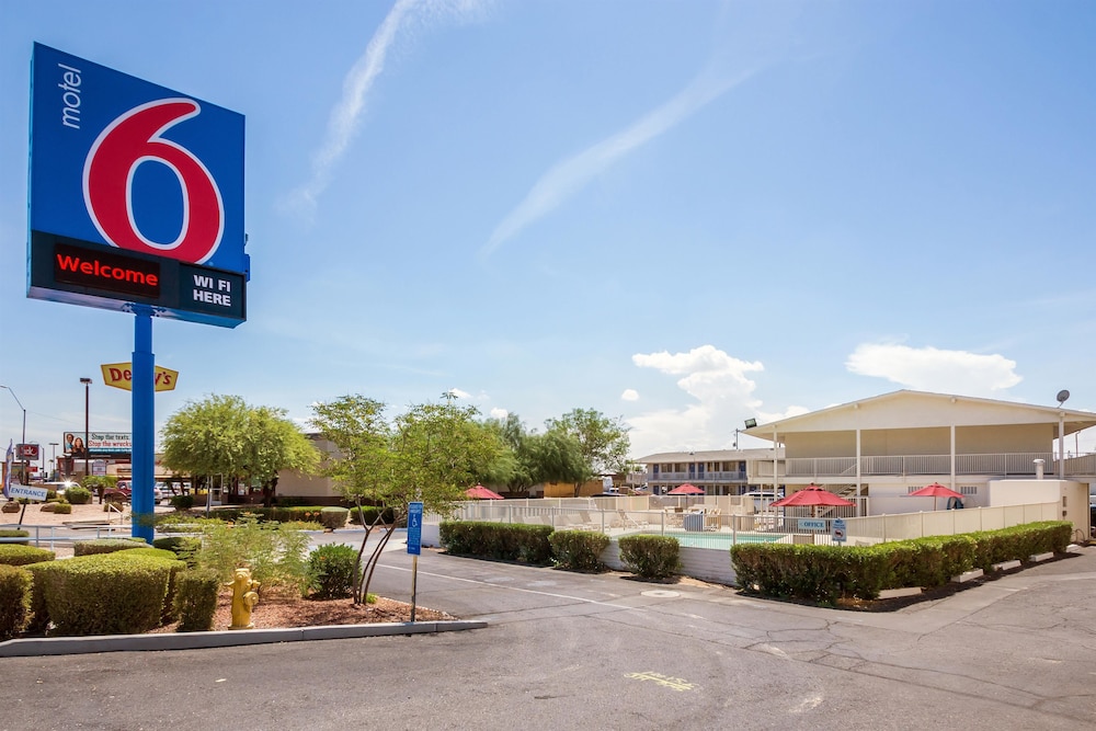Motel6 Youngtown, AZ - Phoenix - Sun City in Youngtown - AZ