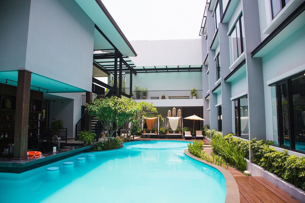 NAI YA Hotel 45/51