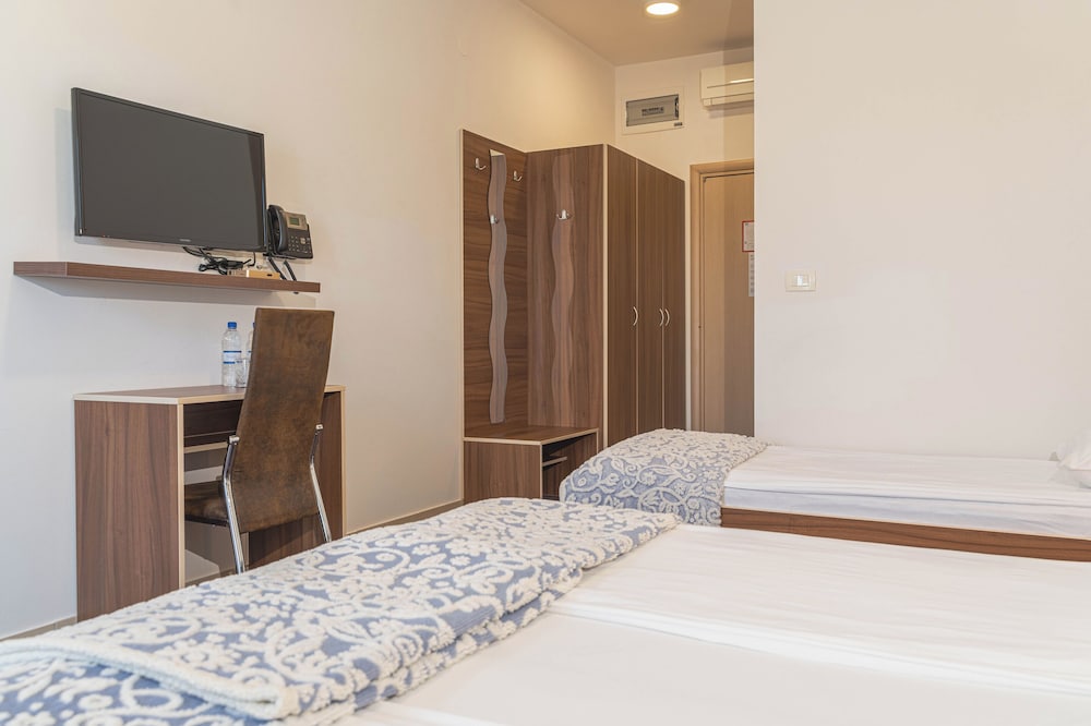 Hotel Lavender 30/50