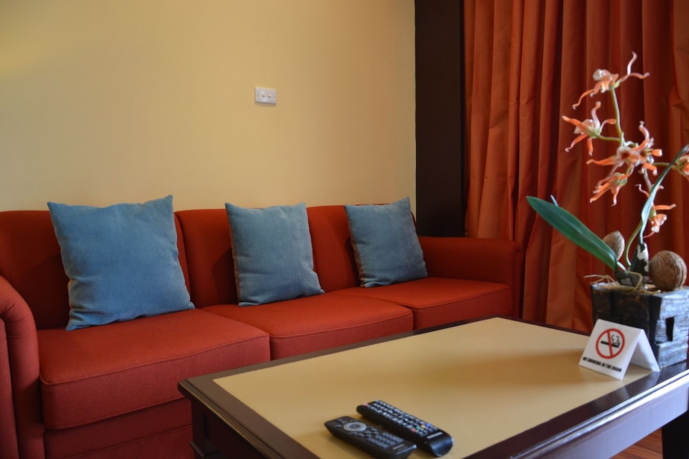 SIR JAMES RESORT SARABURI 32/50