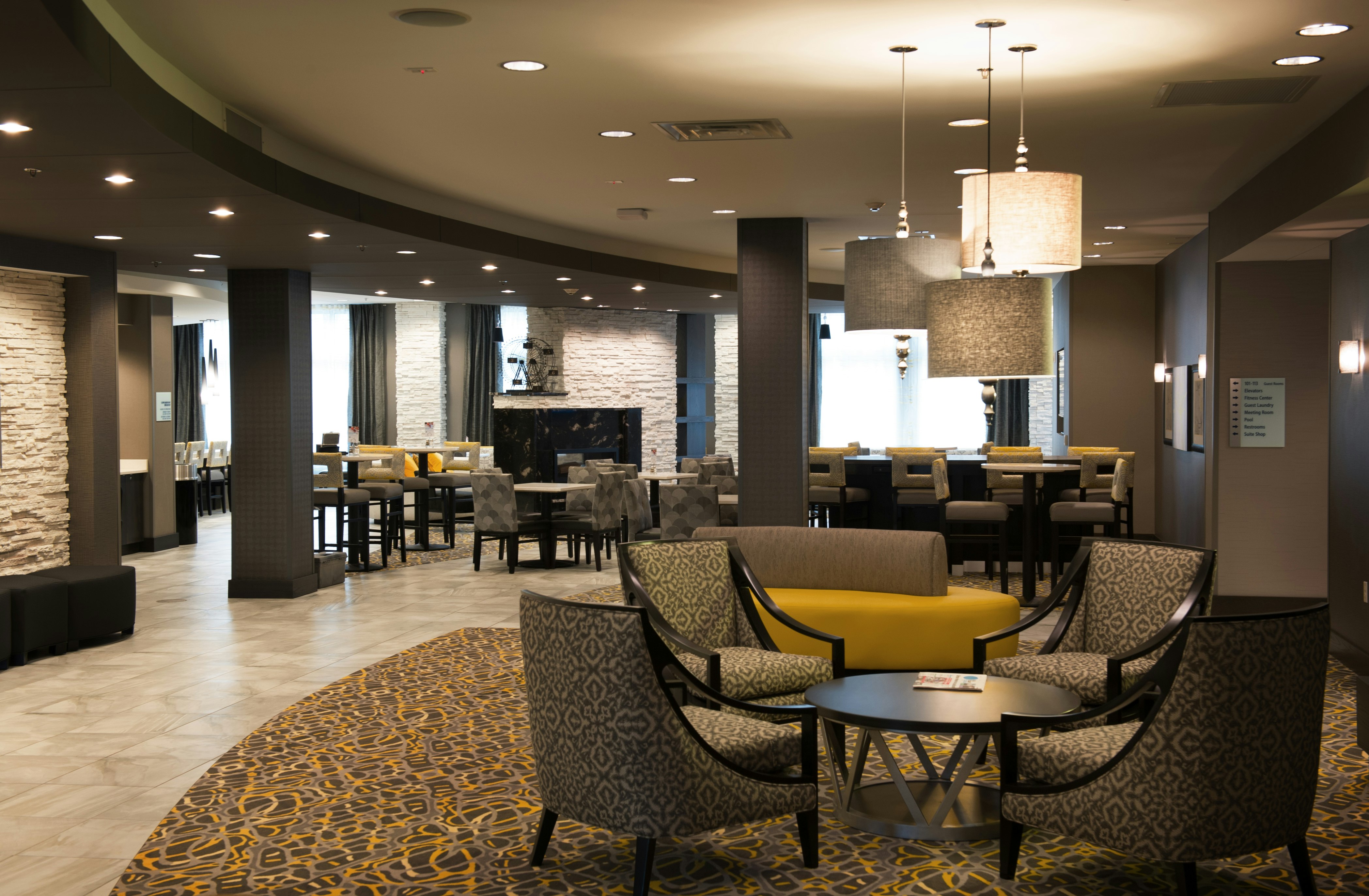 Holiday Inn Express Suites Madison Central 52/68