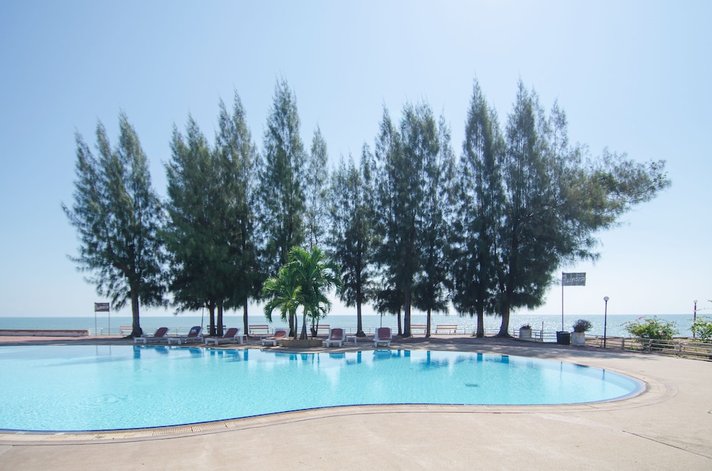 Eurasia Cha Am Lagoon 39/50