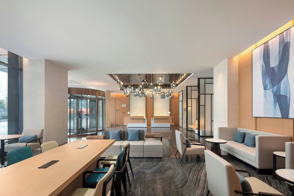 Atour Hotel (Hangzhou Binjiang Binwen Road) 40/46
