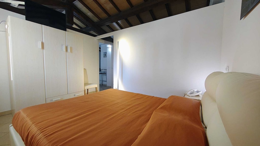 Hotel Villa Smeraldo 13/44