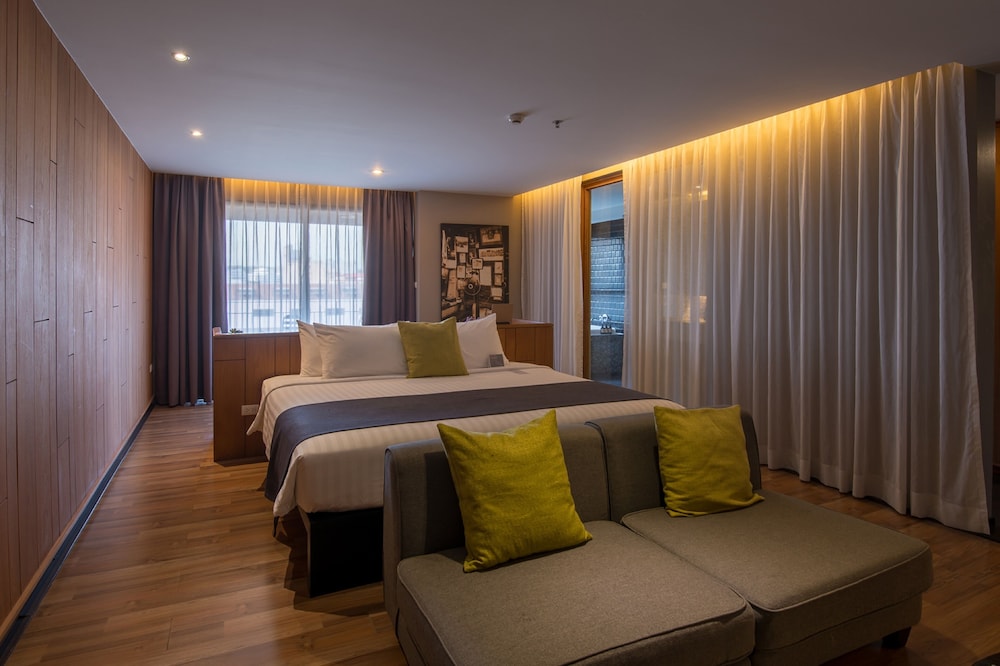 Jacuzzi Suite