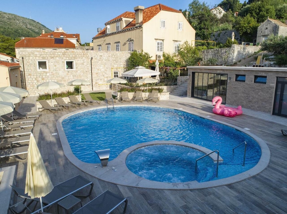 Bova Luxury Rooms 27/36