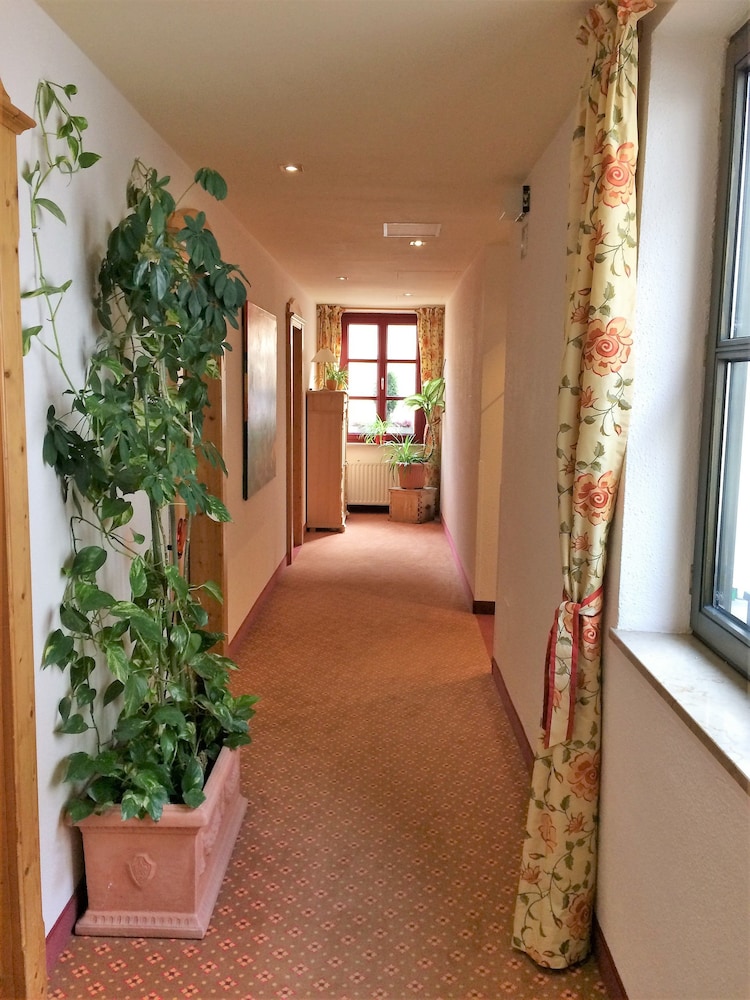 Augsburgerhof 33/46
