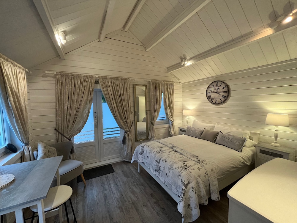 Garden, Lodge, Double Bed