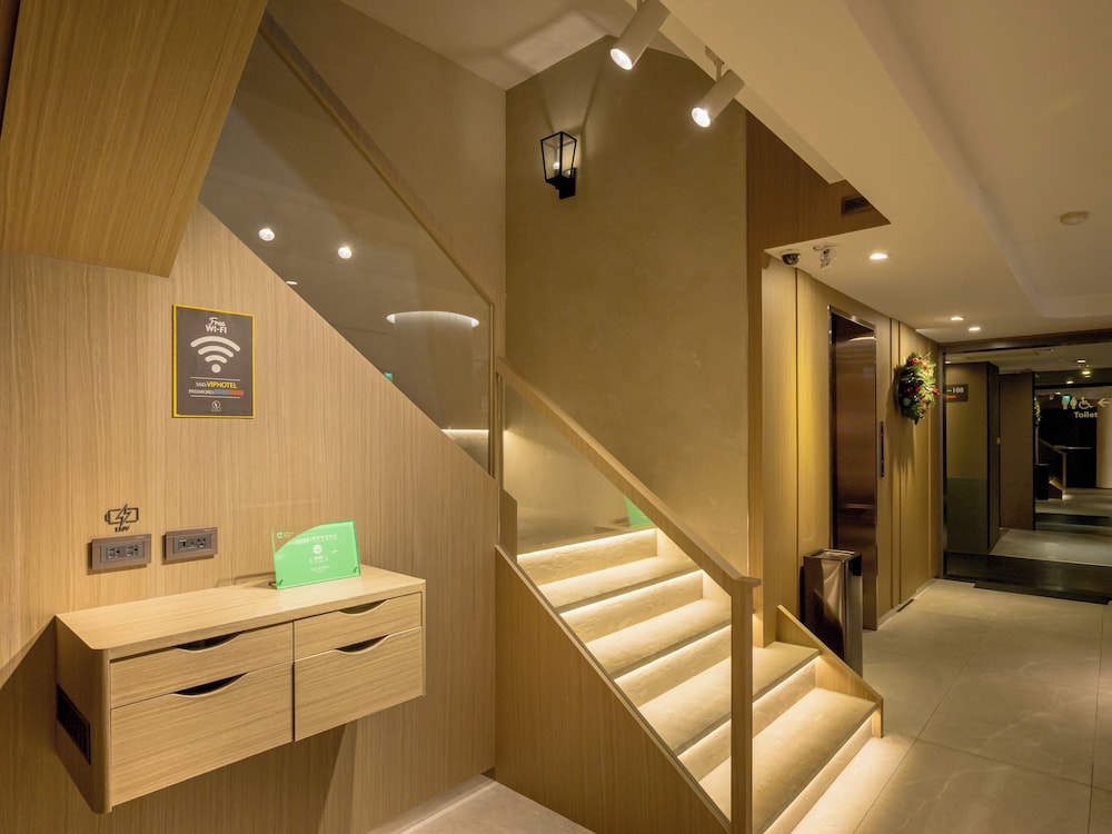 Vip Hotel 30/37