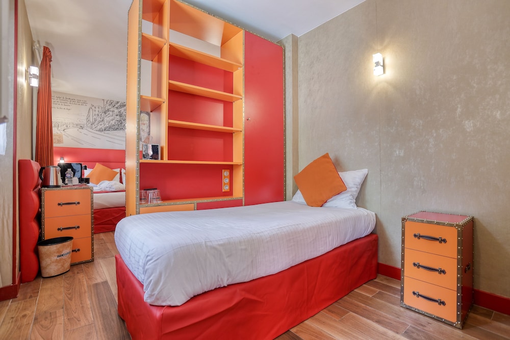 JUNIOR SUITE, TRIPLE