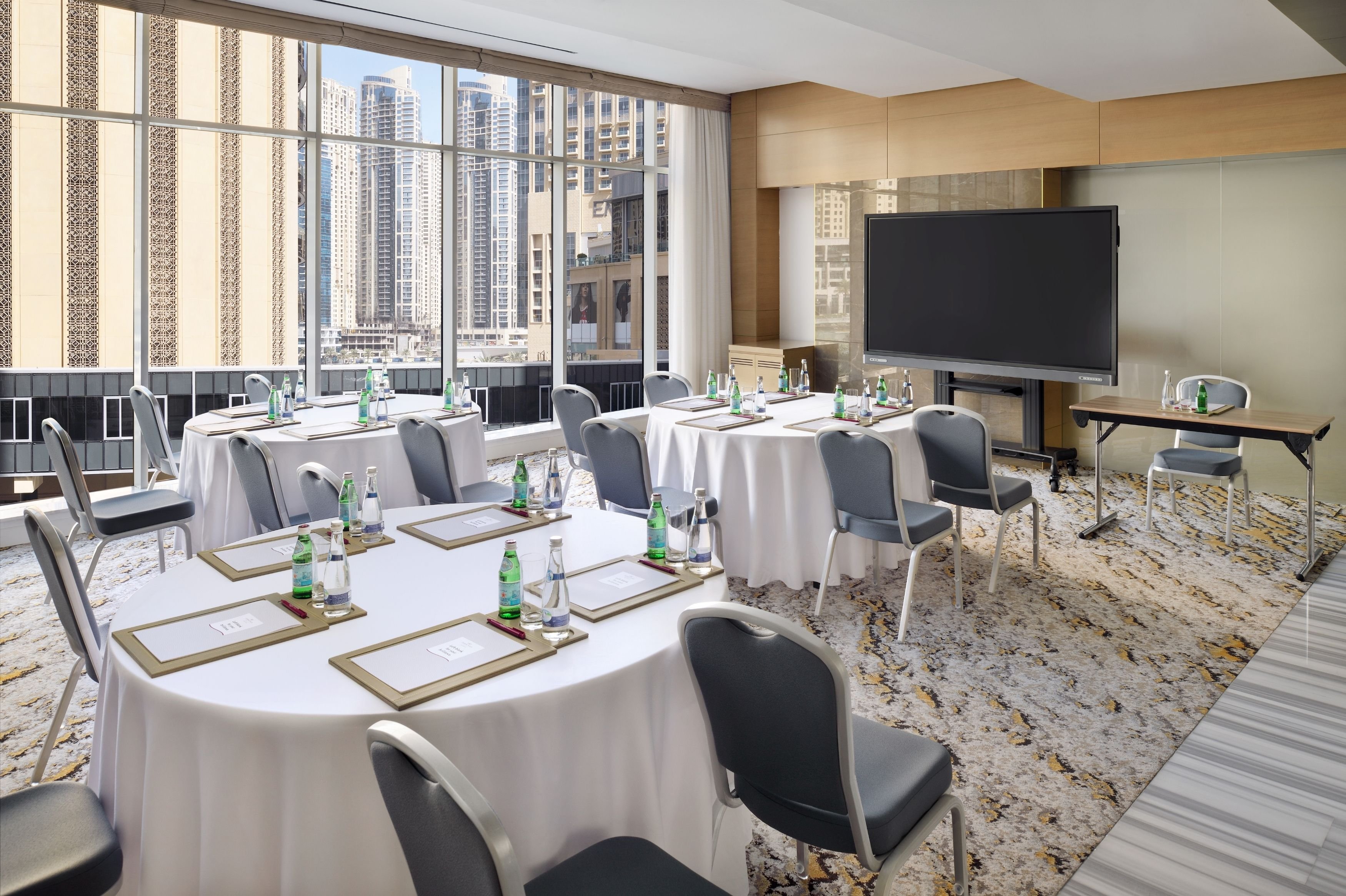 Crowne Plaza Dubai Marina 66/78