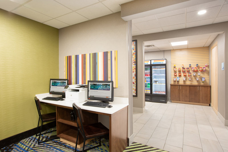 Holiday Inn Express Hotel & Suites Columbus 24/26