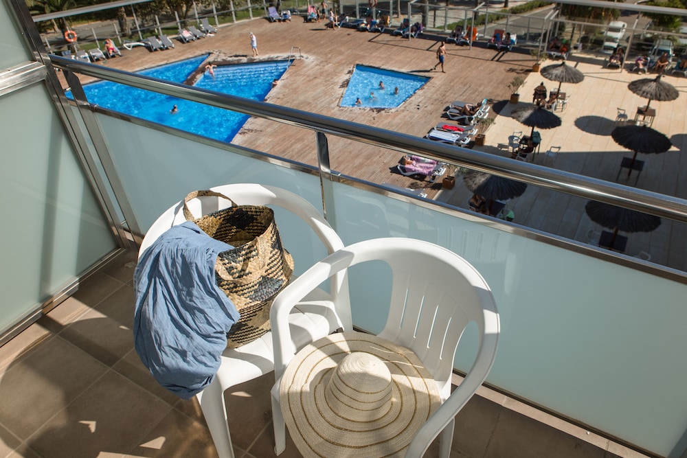 swimming pool spa