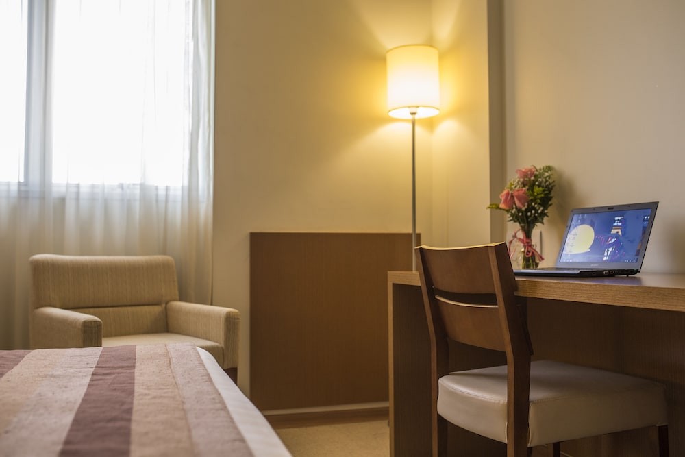 Astron Hotel Bauru 40/50