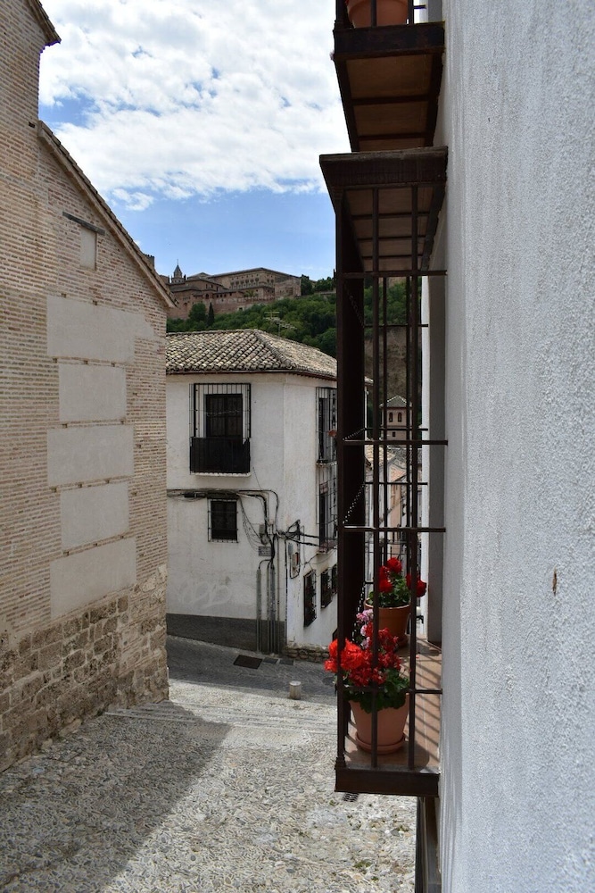 Apartamentos Alhambra photo1
