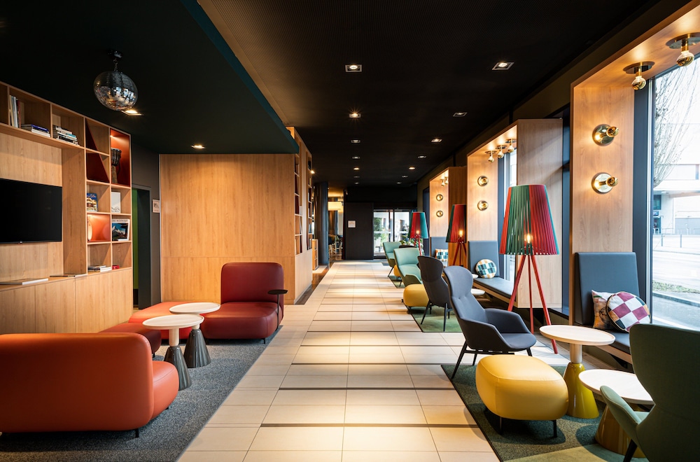 Holiday Inn Zurich Messe 41/77