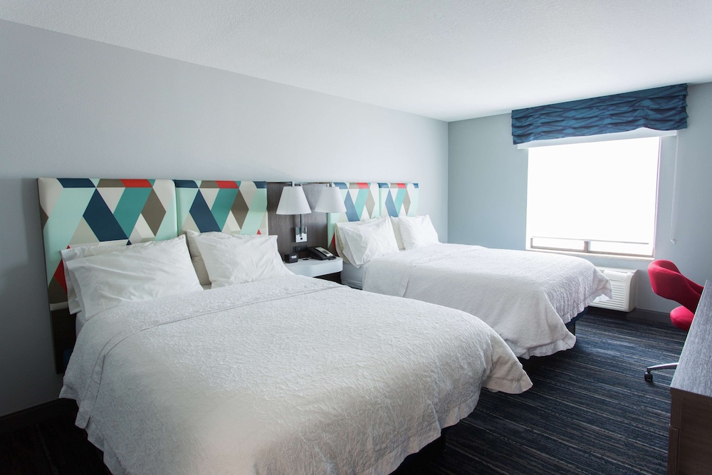 Hampton Inn Suites Ankeny 16/59