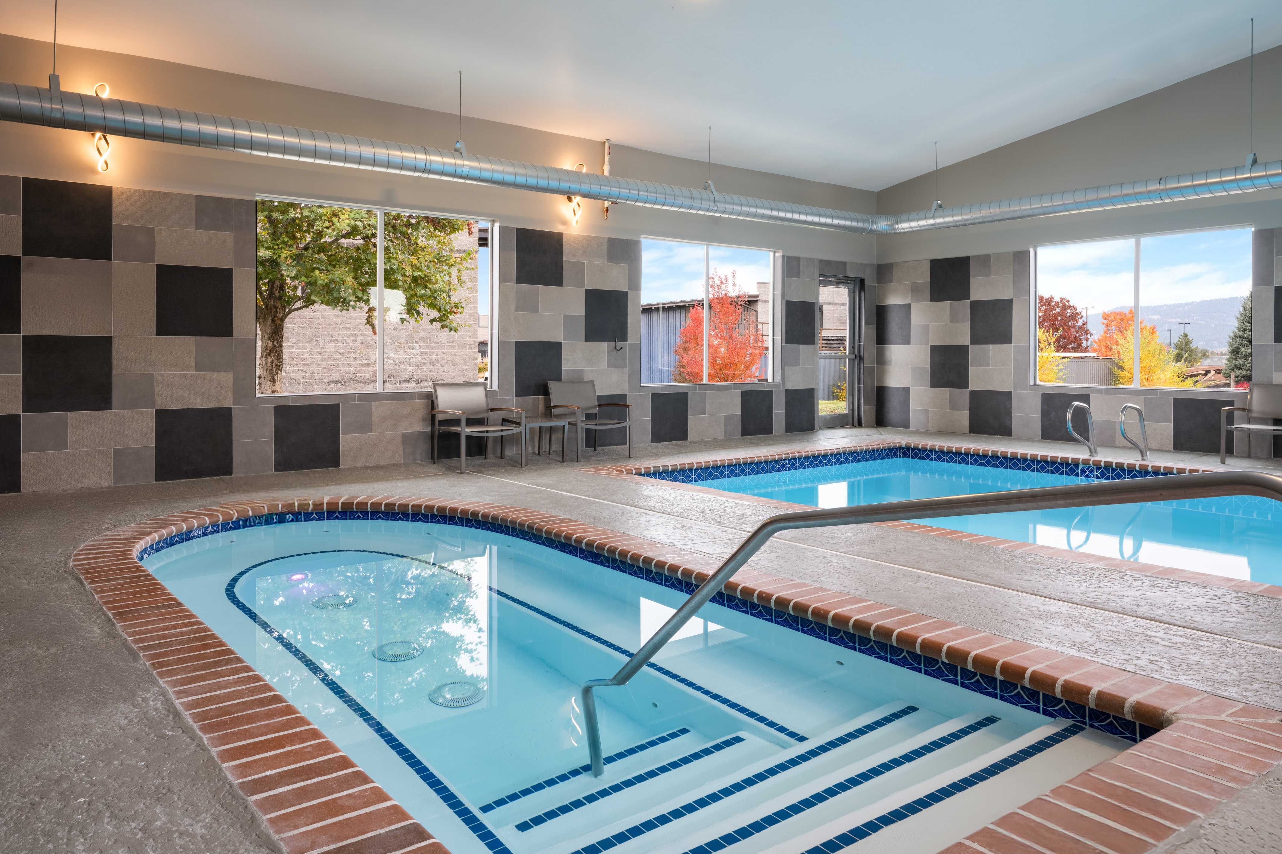 Garner Hotel Liberty Lake by IHG 16/28