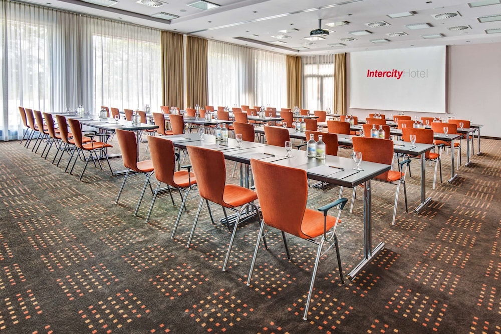 IntercityHotel Berlin Airport Area North 36/43