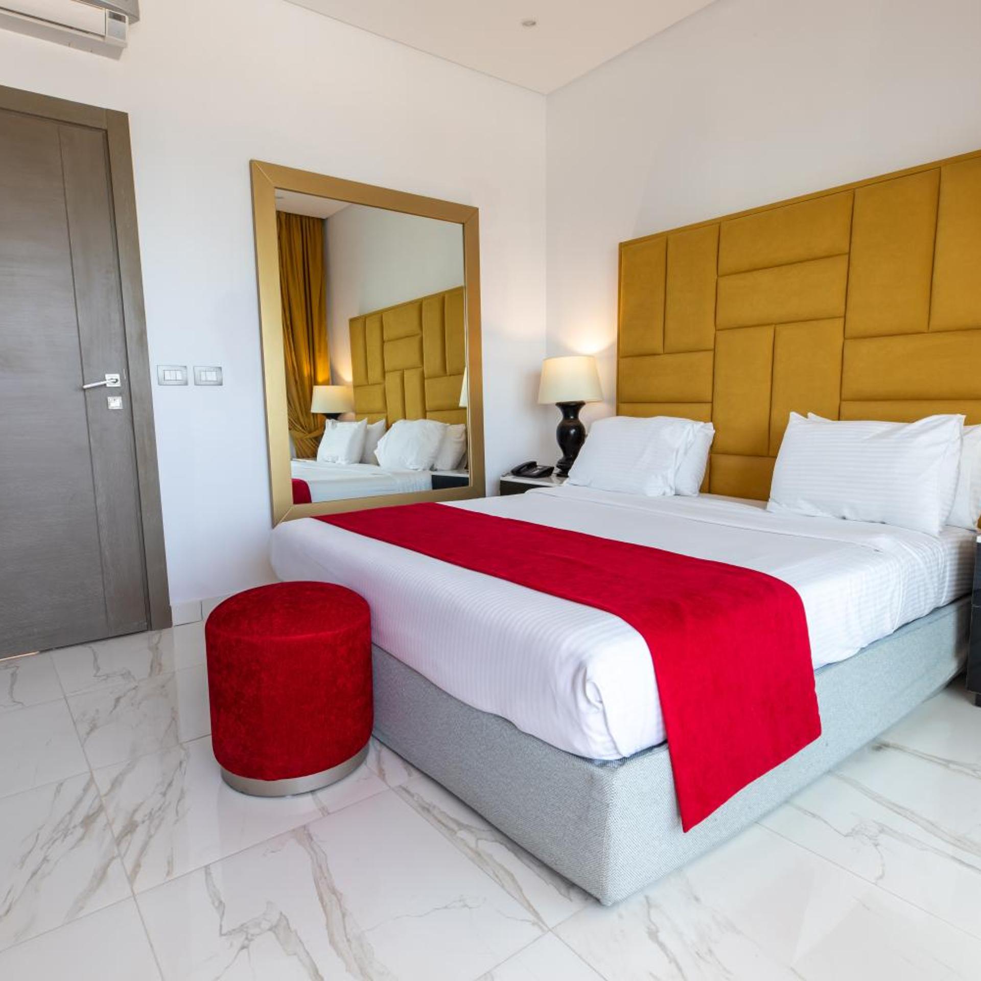 جناح عائلي بإطلالة على البحر، M Hotels at Porto Marina 3/9